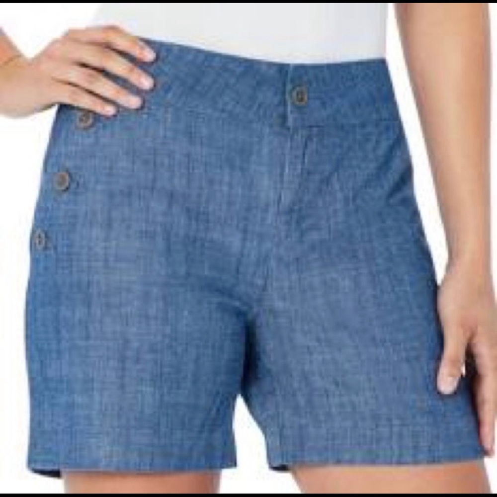 ISAAC MIZRAHI Tailored Shorts Button Detail Size 10